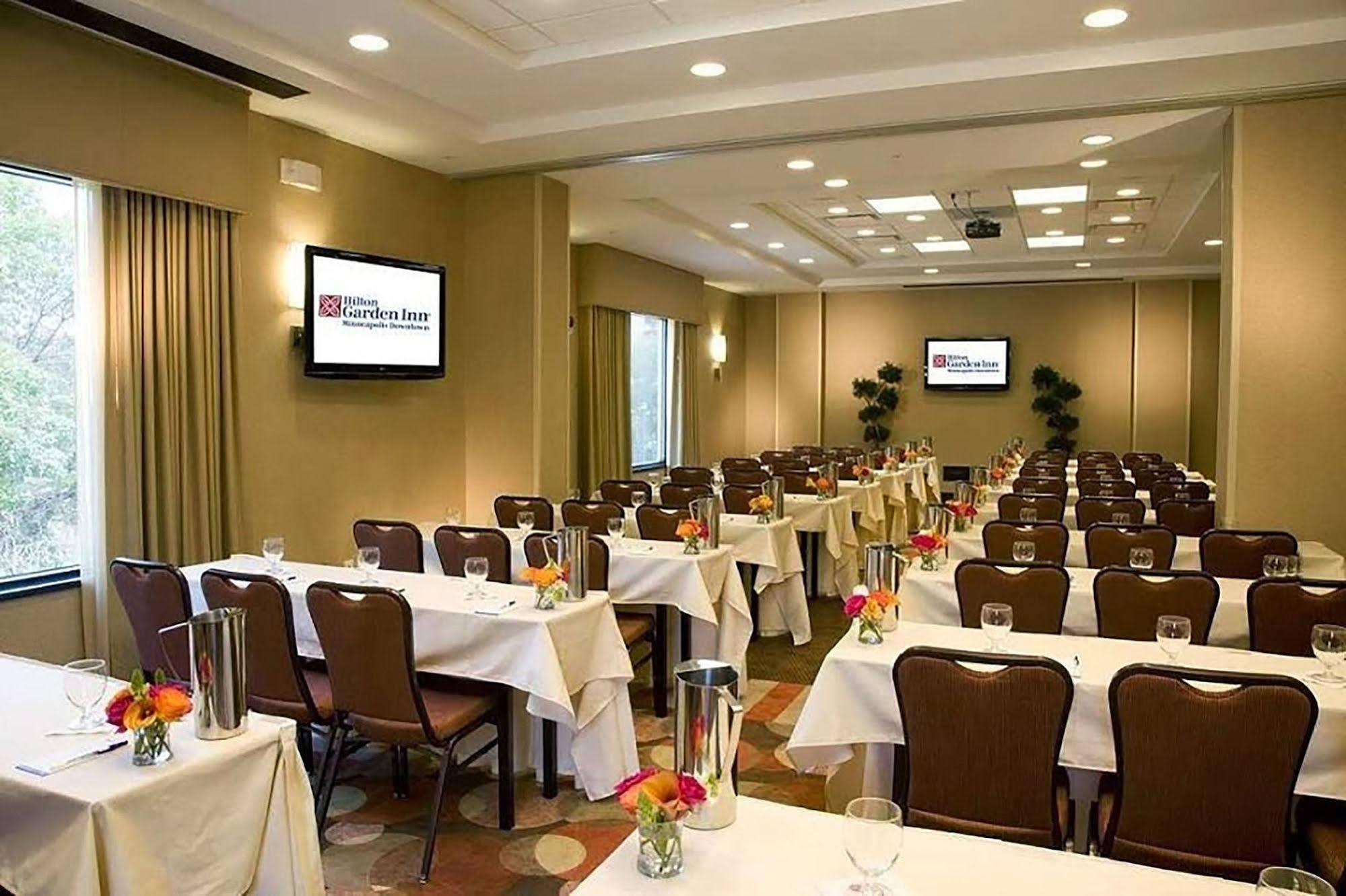 Hilton Garden Inn Minneapolis Downtown Zewnętrze zdjęcie