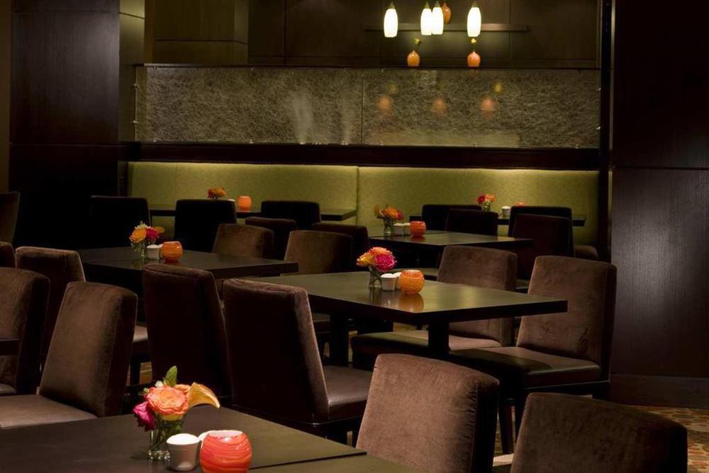 Hilton Garden Inn Minneapolis Downtown Restauracja zdjęcie